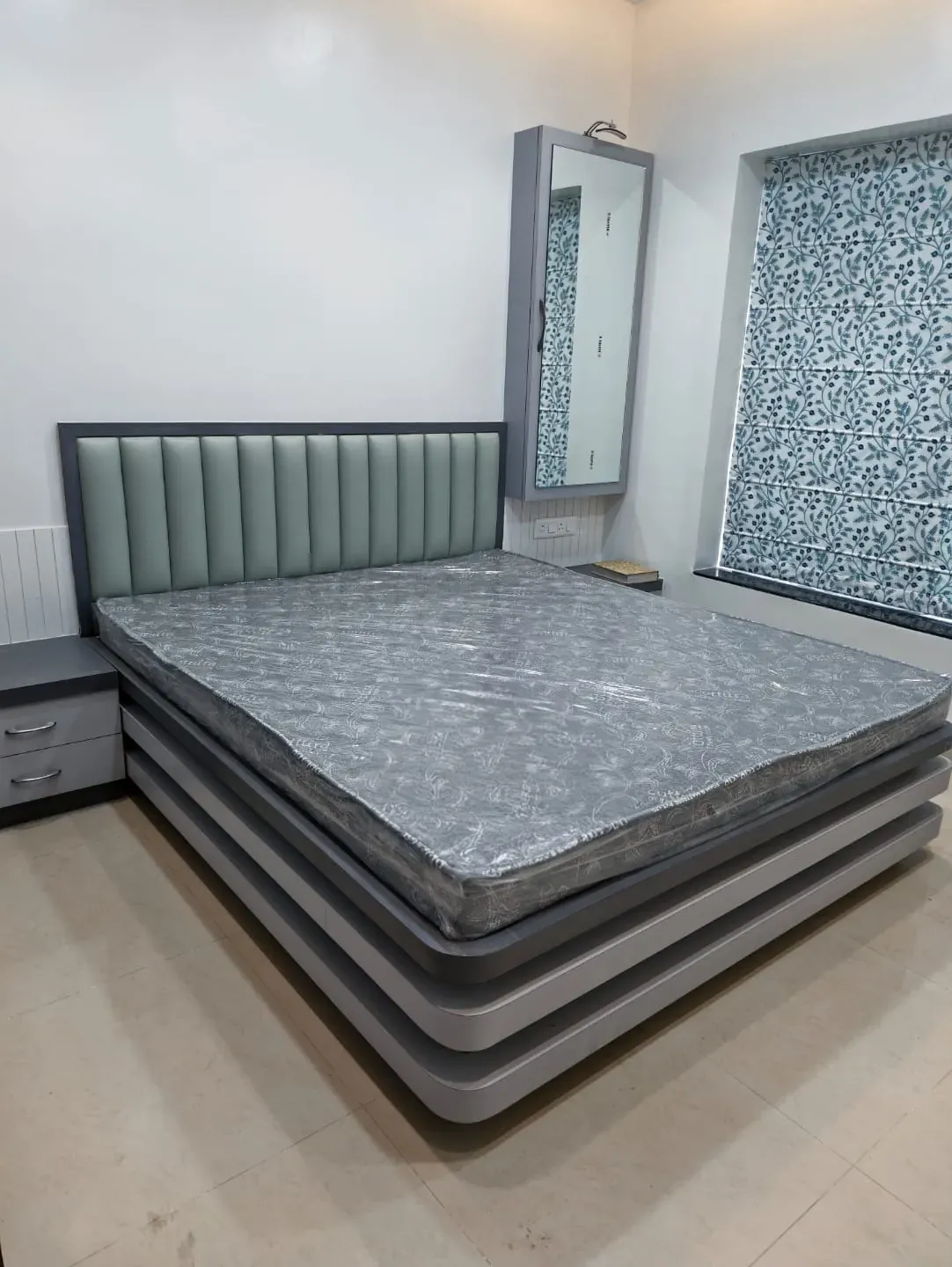 Rudra Apartment interior photograph 8