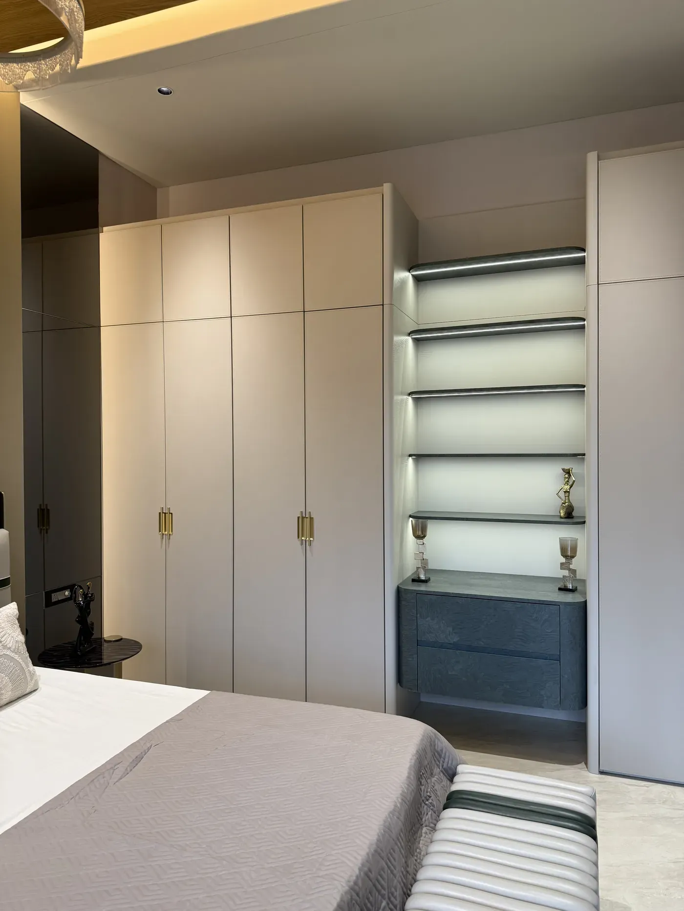 Gopal Krishna interior photograph 5
